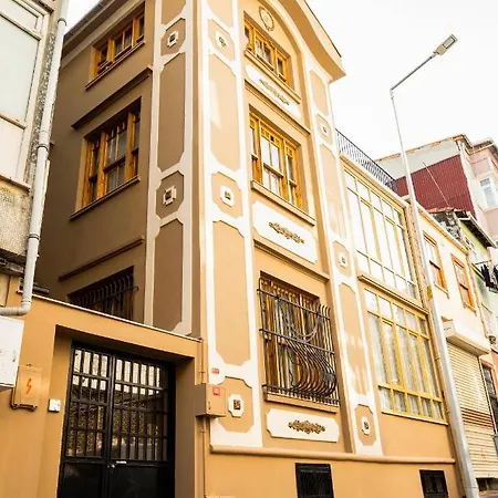 Cosa Zeyrek- At The Heart Of Holiday home